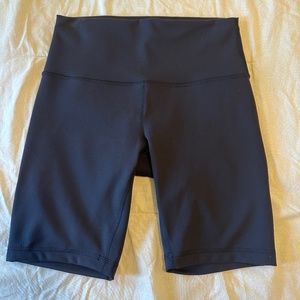 Lululemon Wunder Train high rise short